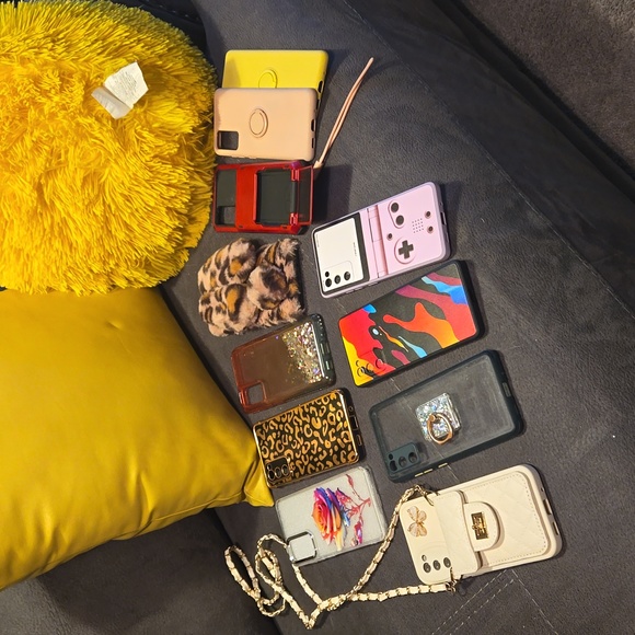 Lot of 11 samsung galaxy 20fe 5g cases - Picture 1 of 6